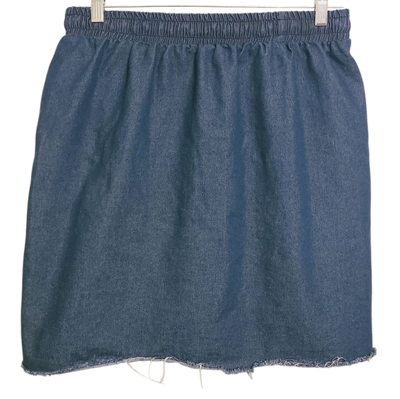 Shein Curve | Women's Denim Circle Skirt With Frayed or Raw Hems (Size 1XL) - Picture 12 of 12